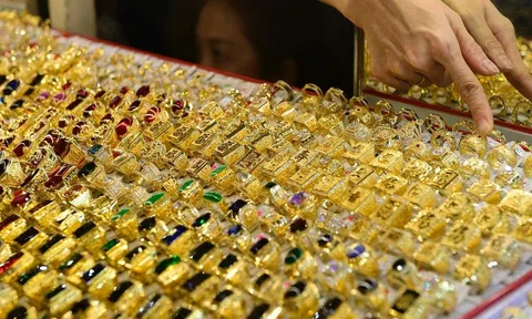 Giá vàng hôm nay 24/11/2025: Vàng miếng, vàng nhẫn bán ra ở mức cao