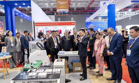 Tăng cường xúc tiến thương mại, giúp doanh nghiệp Việt Nam và quốc tế đẩy mạnh hợp tác kinh doanh tại Vinamac Expo 2025