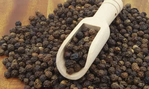 Giá tiêu hôm nay 30/11/2025: Giữ vững mức cao, thị trường ổn định tại cả nội địa và xuất khẩu