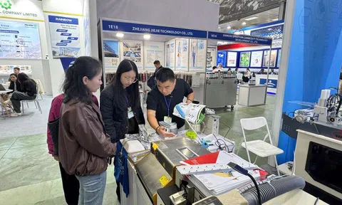 HanoiTex & HanoiFabric 2025 thúc đẩy hợp tác và phát triển ngành dệt may bền vững