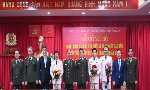 Giám đốc Công an tỉnh Quảng Ngãi Hồ Song Ân được thăng cấp bậc hàm Thiếu tướng