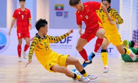 Futsal U19 Việt Nam "đè bẹp" Brunei 18 bàn không gỡ trong trận ra quân