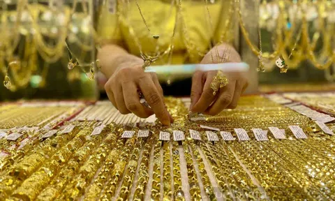 Giá vàng hôm nay 26/12/2025: Quay đầu giảm