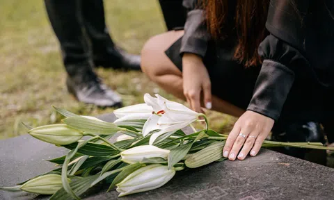 Con đã trưởng thành có được hưởng chế độ tử tuất khi người đang hưởng lương hưu qua đời?