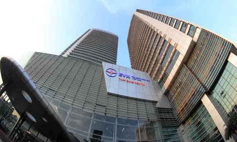 Lợi nhuận vượt chỉ tiêu được giao, EVN giảm bớt lỗ lũy kế