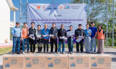 Hỗ trợ tiền cho hơn 1.000 hộ dân Đắk Lắk và Gia Lai bị ảnh hưởng thiên tai