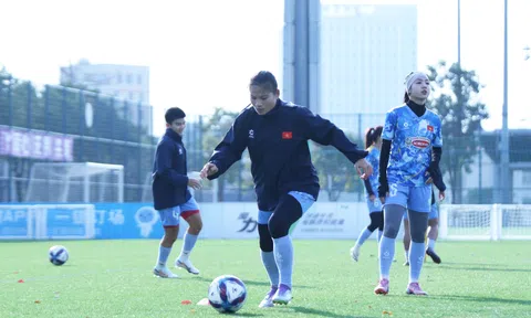 Đội tuyển nữ Việt Nam tập luyện tại Thâm Quyến, chuẩn bị đá giao hữu với đội chủ nhà