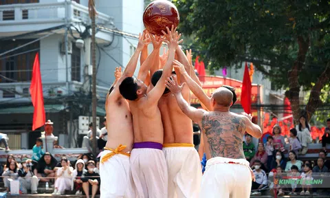 Những hình ảnh ấn tượng tại lễ hội vật cầu làng Thúy Lĩnh xuân Bính Ngọ 2026