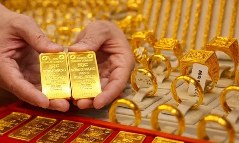 Giá vàng tăng 3,6 triệu đồng/lượng, bạc “bốc đầu” đi lên