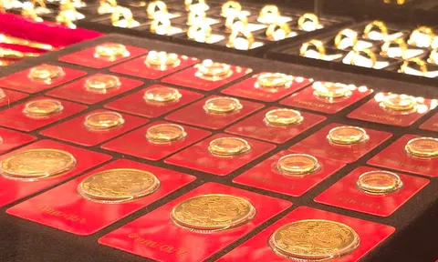 Giá vàng giảm 1,5 triệu/lượng, USD hạ nhiệt