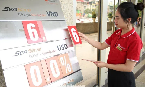 Loạt ngân hàng giảm lãi suất huy động sau cuộc gặp với Thống đốc Ngân hàng Nhà nước