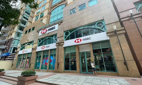 Lợi nhuận thấp nhất 4 năm, HSBC Việt Nam vẫn trả thu nhập nhân viên gần 1 tỷ đồng mỗi người