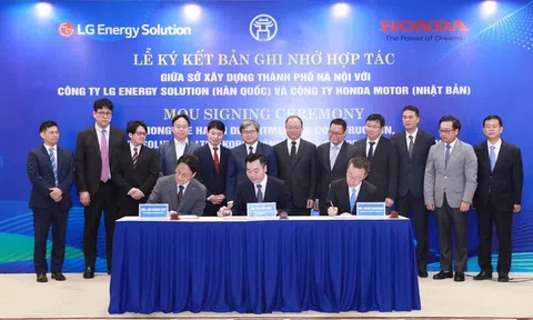 Hà Nội hợp tác cùng LG và Honda phát triển hạ tầng trạm đổi pin