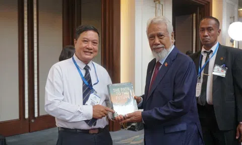 “Con đường tương lai” của nhà văn Nguyễn Xuân Tuấn được giới thiệu tới bạn bè quốc tế tại Diễn đàn Tương lai ASEAN 2026