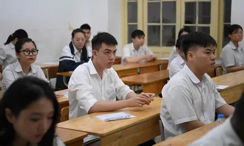 Đáp án chính thức môn Vật Lý thi tốt nghiệp THPT năm 2026 của Bộ GD&ĐT