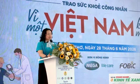 Ngày hội Trao sức khỏe công nhân và phát động phong trào đăng ký hiến tặng mô, tạng tại Cần Thơ
