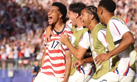 Mỹ là đội đồng chủ nhà thứ ba lọt vào vòng 1/8 World Cup 2026