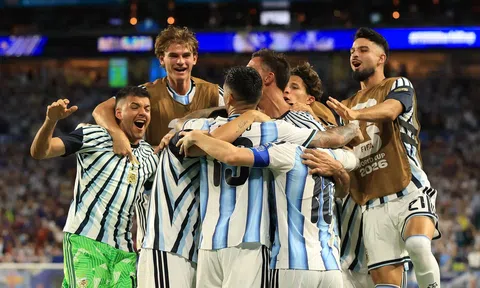 Nhà đương kim vô địch Argentina toát mồ hôi hột trước tân binh tí hon Cape Verde