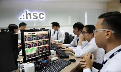 HSC sắp huy động 2.700 tỷ đồng, chi hơn 400 tỷ đồng cổ tức tiền mặt