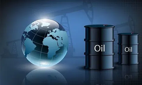 Giá xăng dầu hôm nay 14/7/2026: Giá dầu thế giới tăng gần 10%, lên mức cao nhất trong một tháng