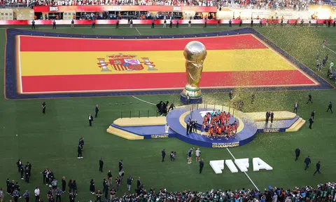 Đội tuyển Tây Ban Nha đoạt cúp vàng World Cup 2026
