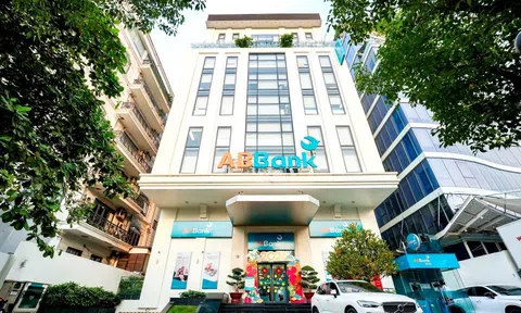 ABBank lãi hơn 3.000 tỷ đồng sau 6 tháng, nợ xấu tăng 62% so với cùng kỳ