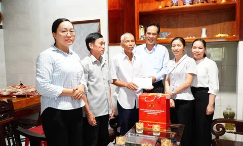 Xã Trà Liên trao tặng 946 suất quà tri ân nhân Ngày Thương binh Liệt sĩ 27/7