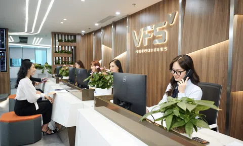 Chứng khoán VFS: "VN-Index có thể hướng tới 1.900-1.930 điểm trong tháng 9"