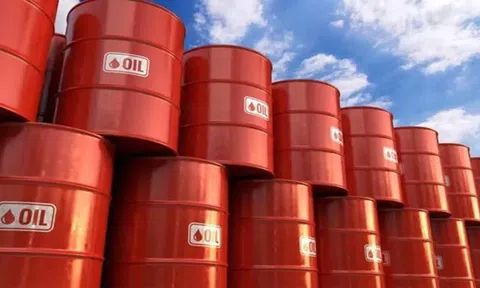 Giá xăng dầu hôm nay 10/9/2026: Giá dầu thế giới vượt mốc 100 USD/thùng