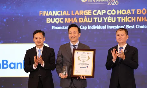 VietinBank (HOSE: CTG) năm thứ 4 liên tiếp được vinh danh Doanh nghiệp niêm yết có hoạt động IR được Nhà đầu tư yêu thích nhất