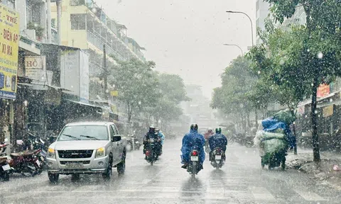 Thời tiết hôm nay 25/9: Miền Bắc trời nắng, Nam Bộ có mưa