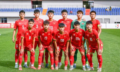 U16 Việt Nam thi đấu đầy nỗ lực trước đội chủ nhà Trung Quốc