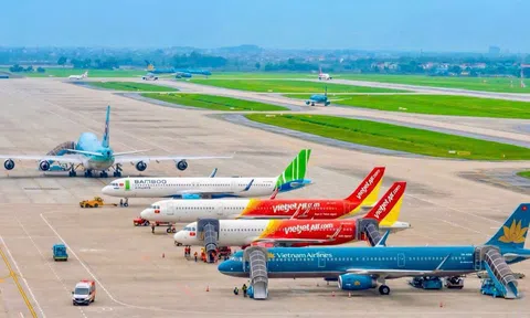 Bầu trời Việt ngày càng nóng: Hãng bay đua đội tàu, lợi nhuận phân hóa