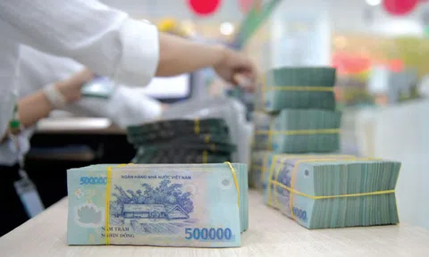 NHNN thúc giảm lãi suất, ngân hàng không tuân thủ có thể bị hạ room tín dụng