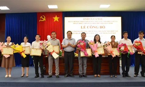 Cà Mau hoàn thành chương trình xóa nhà tạm, nhà dột nát