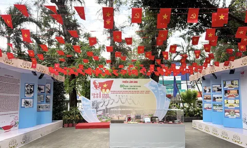 Khai mạc triển lãm ảnh “80 năm – Cần Thơ tự hào phát triển vươn xa”