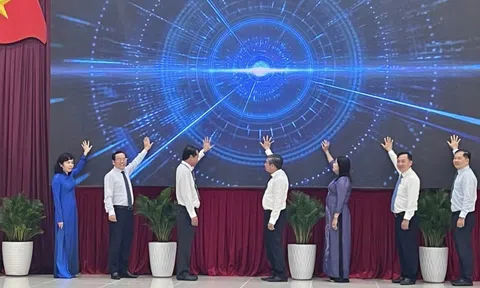 Cần Thơ ra mắt Trang thông tin điện tử Đoàn ĐBQH và HĐND, cầu nối đại biểu với cử tri trong kỷ nguyên số