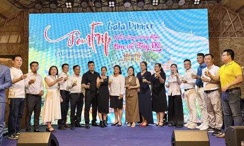 Famtrip “Xuôi dòng Sông Hậu – Tìm về Tây Đô” lan tỏa sức mạnh kết nối du lịch Cần Thơ