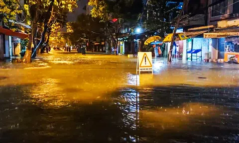 Mưa lũ diễn biến phức tạp, Đà Nẵng sơ tán gần 5.400 dân