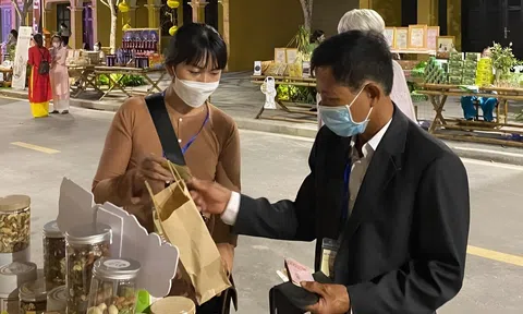 Dồi dào sản phẩm OCOP Quảng Nam cung ứng các kệ hàng Tết 2024