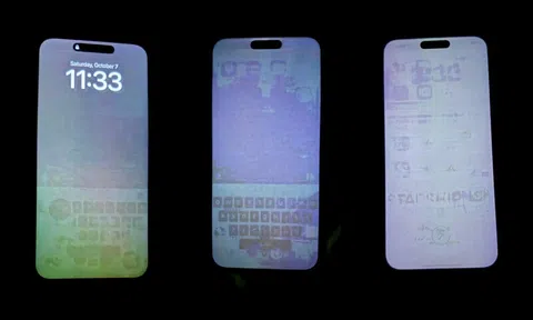 Màn hình iPhone 15 Pro Max gặp vấn đề