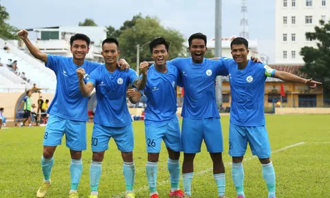 Cầu thủ không đến, CLB Bình Thuận lùi ngày trả tiền thưởng