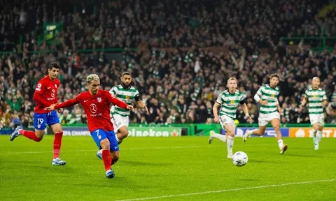 Chơi thiếu người, Atlético có điểm nhờ công của Griezmann và Morata