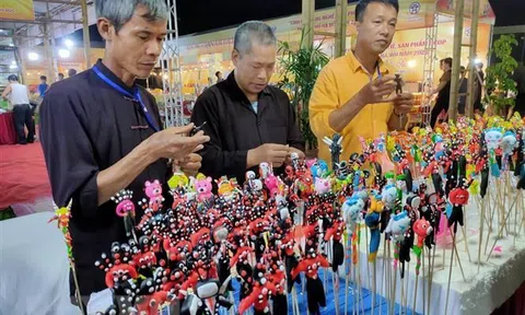 Tôn vinh di sản làng nghề và sản phẩm OCOP Hà Nội