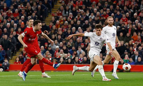 Liverpool hủy diệt đối thủ tại Europa League