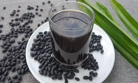 Những công dụng của nước đậu đen rang