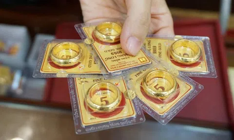 Đồng pha với thế giới, giá vàng SJC quay đầu giảm