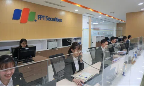 Tổng Giám đốc FPTS đăng ký bán hơn 700.000 cổ phiếu, ngay sau khi mua ESOP