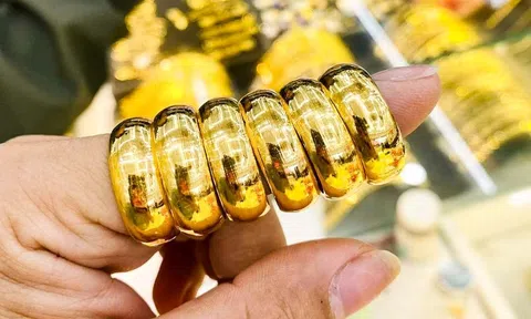 Giá vàng SJC đảo chiều đi xuống