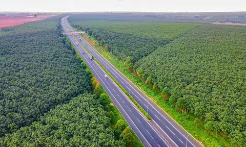 Sẽ bàn giao mặt bằng dự án đường cao tốc Dầu Giây – Tân Phú trong tháng 10/2025